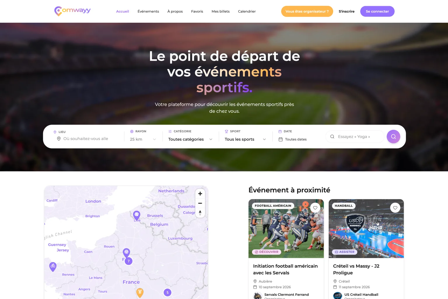 Page d'accueil de la plateforme : photographie de stade en fond, titre « Le point de départ de vos événements sportifs », barre de recherche à cinq critères posée à cheval sur l'image, puis une carte de France et des événements à proximité.