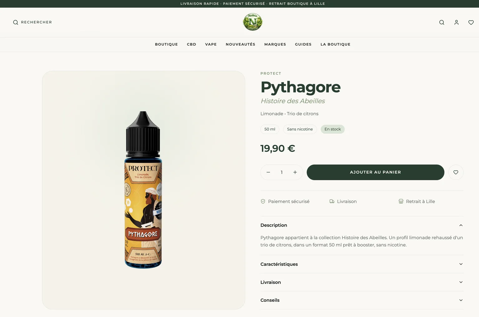 Fiche d'un e-liquide : grande photographie du flacon à gauche, à droite la marque, le nom, la collection, des pastilles 50 ml, sans nicotine et en stock, le prix, le bouton d'ajout au panier, puis des sections dépliables description, caractéristiques, livraison et conseils.